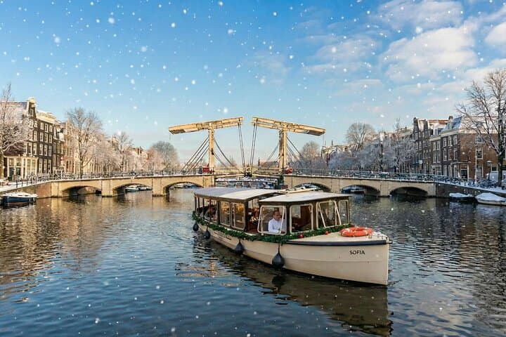 Amsterdam Heated Canal Cruise: 90-Minute Small-Group, Family-Friendly Tour photo 1