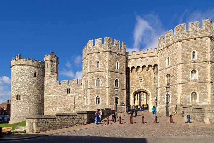 Windsor, Stonehenge & Bath Day Tour — Castle Ceremonies, Neolithic Stones and Roman Baths photo 4