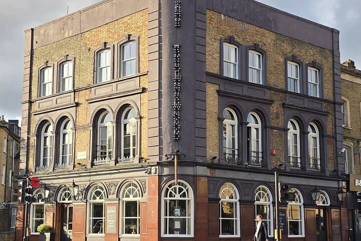 Self-Guided Stoke Newington Walking Tour — Historic London Audio Guide photo 3
