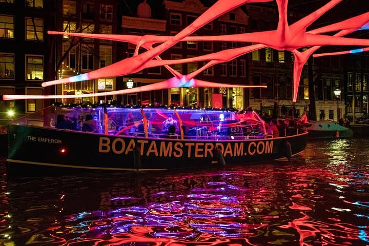 Amsterdam Light Festival Canal Cruise with Unlimited Drinks and Live Commentary photo 5
