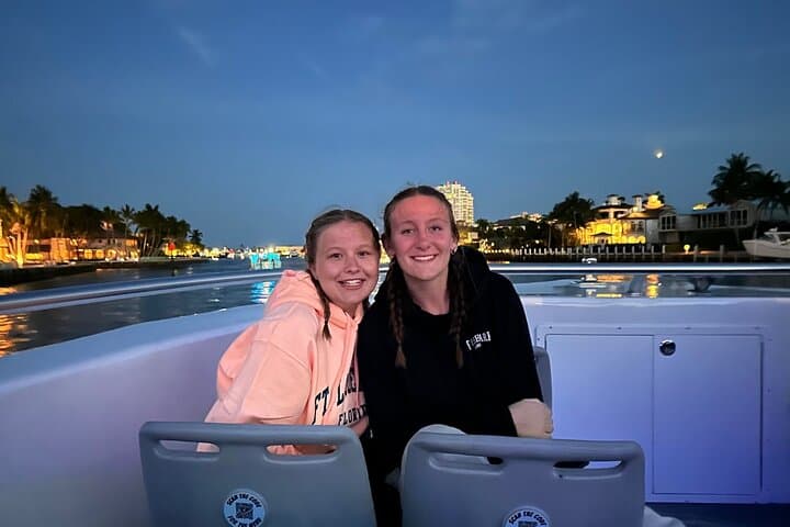 Sea Rocket Sunset & Holiday Lights Cruise — Fort Lauderdale Intracoastal Evening Tour photo 2