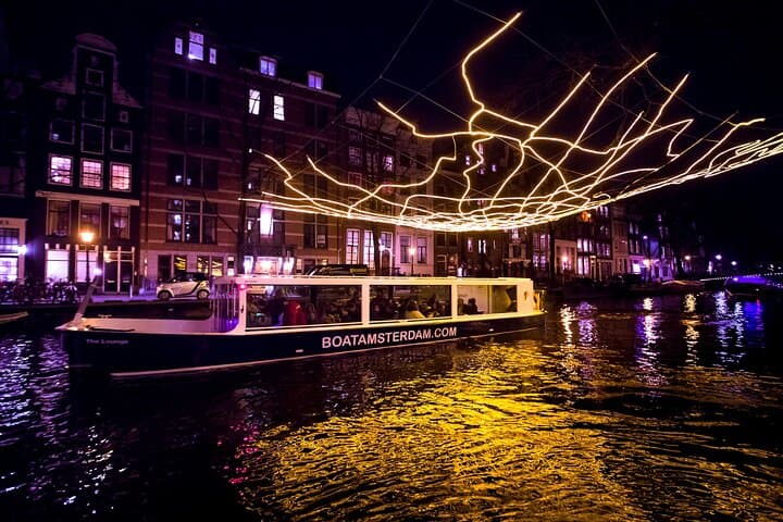 Amsterdam Light Festival Canal Cruise with Unlimited Drinks and Live Commentary photo 6