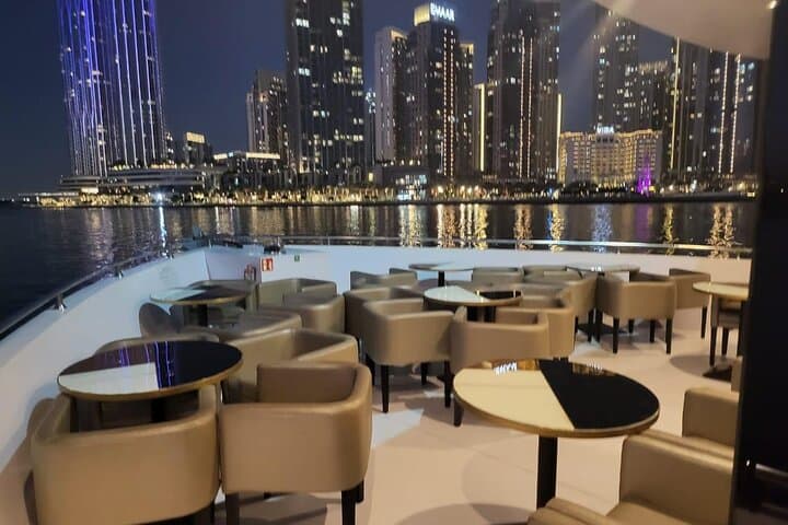 Dinner Luxury Glass Cruise on Dubai Canal: Buffet, Live Shows & Night Views photo 4
