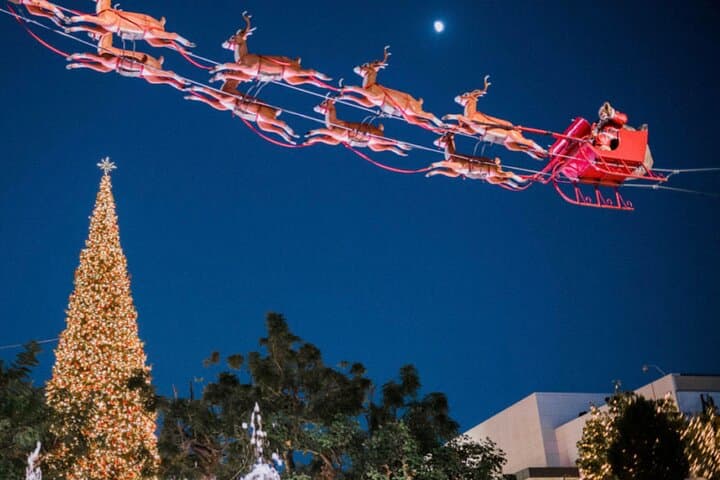Discover the Magic of Christmas in Los Angeles photo 4