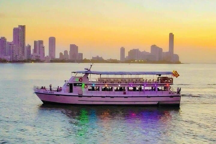 Cartagena Sunset Cruise and Chiva Rumbera Party: Bay Views & City Rhythm photo 5
