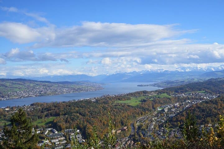 Zurich Private Photo Tour & Felsenegg Cable Car Experience photo 5