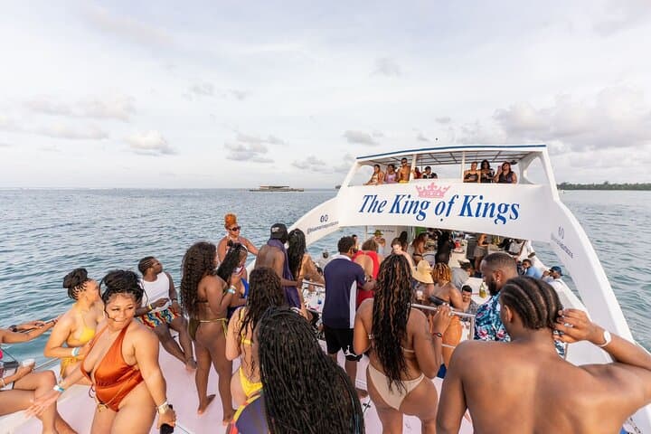 Puerto Plata Catamaran Party and Snorkel: Half-Day Sosúa Coast Excursion photo 4