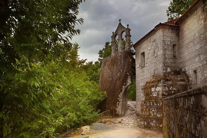 Ribeira Sacra Private Tour: Sil Canyon Catamaran, San Pedro de Rocas & Allariz photo 4