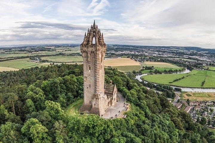 Brave Heart E‑Bike Tour: Stirling Castle, Wallace Monument & Cambuskenneth Abbey