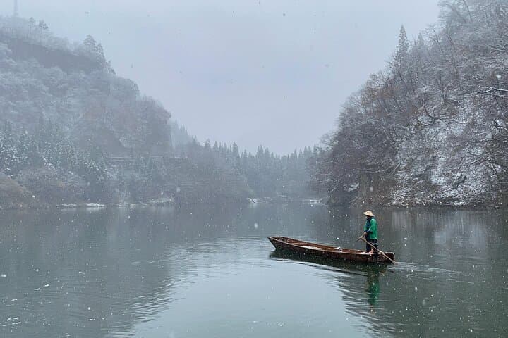 Winter Kotatsu Boat on the Tadami River: Private Mugenkyo Experience in Oku-Aizu photo 3