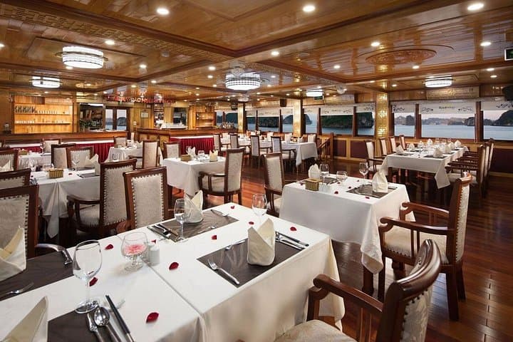 Halong Bay Luxury Cruise: 2-Day, 1-Night Seaview Cabin with Cave Visits & Kayaking photo 4