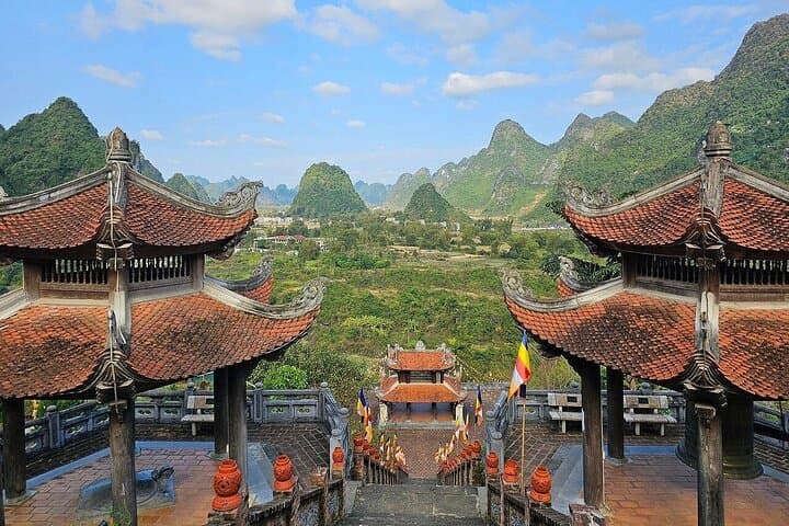 2-Day Ban Gioc Waterfall & Nguom Ngao Cave Tour from Hanoi photo 5