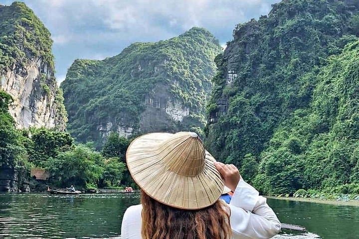 Hanoi to Trang An & Mua Cave: Ninh Binh Luxury Small-Group Day Trip photo 5