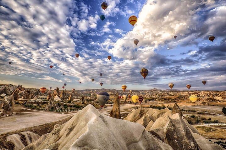 Sunrise Hot Air Balloon Flight Over Göreme Valley, Cappadocia photo 5