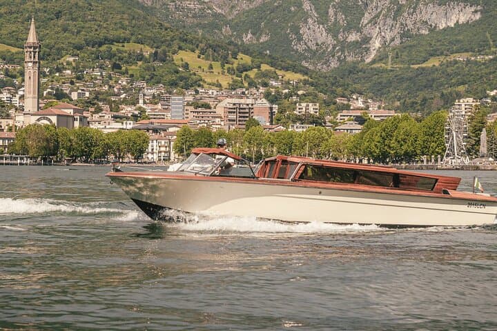 Lake Como shared boat tour from Malgrate with Prosecco photo 2