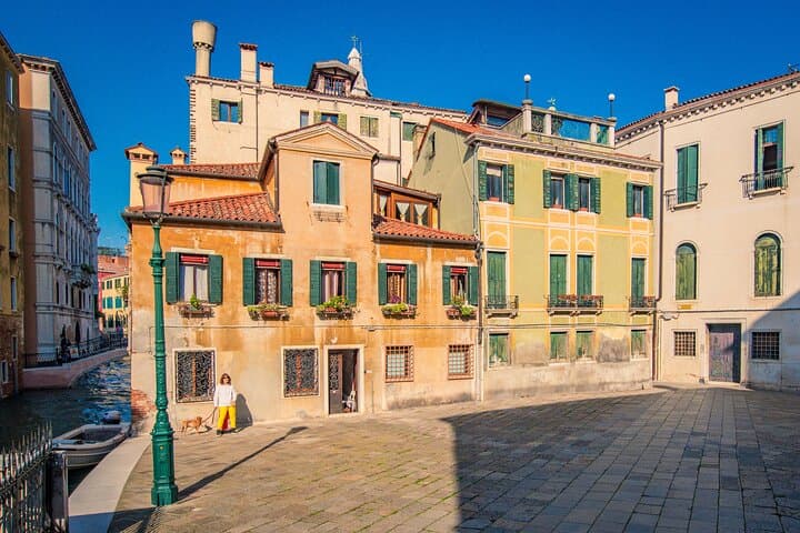 Venice Walking Tour and Shared Gondola Ride — St. Mark's to Castello in 2 Hours photo 5