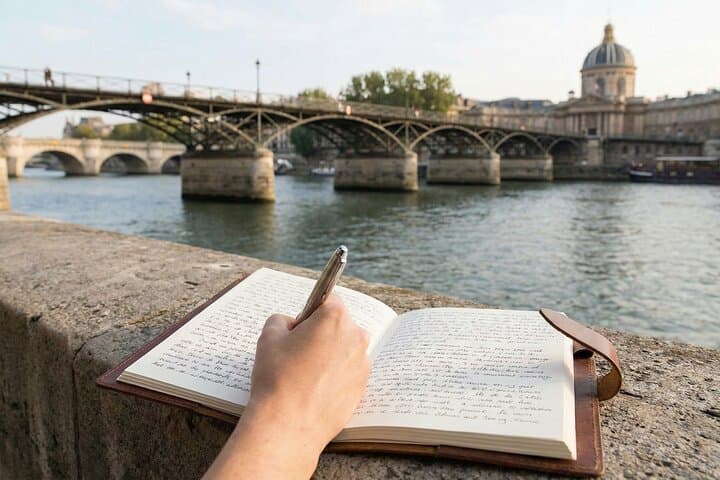Taylor Swift Walking Tour in Paris — Walk Her Iconic Spots (2-Hour Guided) photo 6