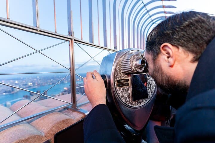 NYC Holiday Walking Tour: Rockefeller Tree, St. Patrick’s & Empire State Observatory photo 2