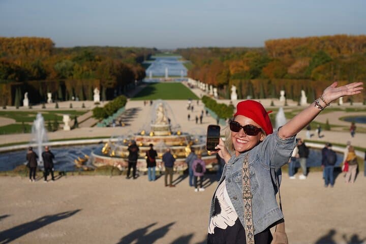 Versailles Gardens, Hamlet & Palace: Full-Day Small-Group Guided Experience