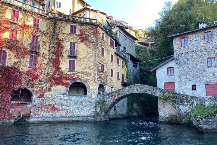 Private Lake Como VIP Boat Cruise from Como: Bellagio, Varenna & Villa Highlights