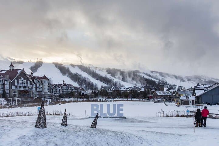 Blue Mountain Daily Winter Shuttle from Toronto — Hotel Pickup & Roundtrip Transfer photo 2