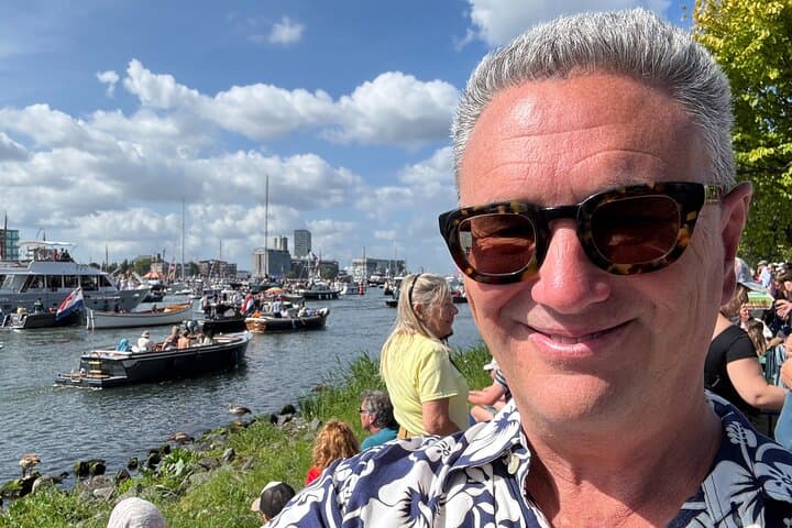 Amsterdam Highlights and Hidden Gems Walking Tour — Local Stories & Canals photo 2
