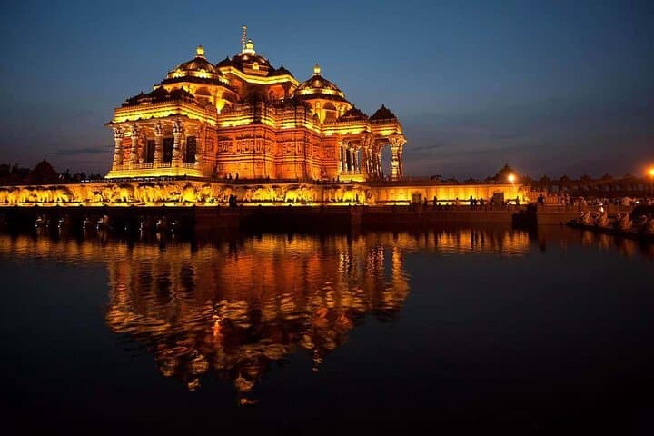 Akshardham Evening Tour & Musical Fountain Show — Private Guided Experience in New Delhi