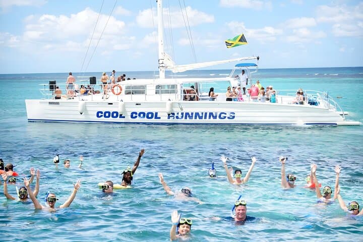 Private Catamaran to Dunn's River Falls — Snorkel, Sail and Climb from Ocho Rios photo 6