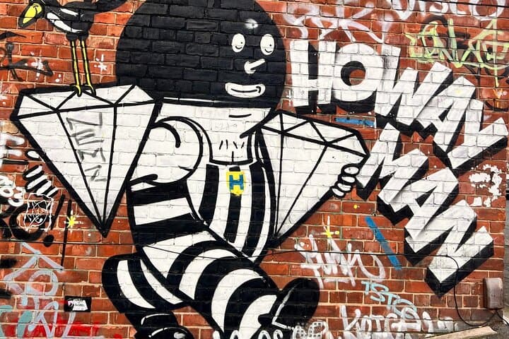 Newcastle Walking Tour: Geordie Culture, Grainger Market & Quayside Stories