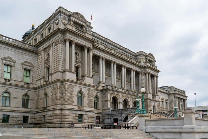 Full-Day Washington DC Tour with Mount Vernon Visit — National Mall, Memorials & Mount Vernon photo 3