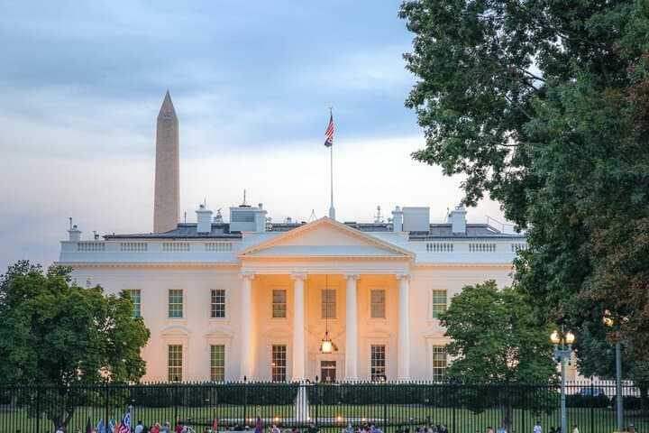 Full-Day Washington DC Tour with Mount Vernon Visit — National Mall, Memorials & Mount Vernon