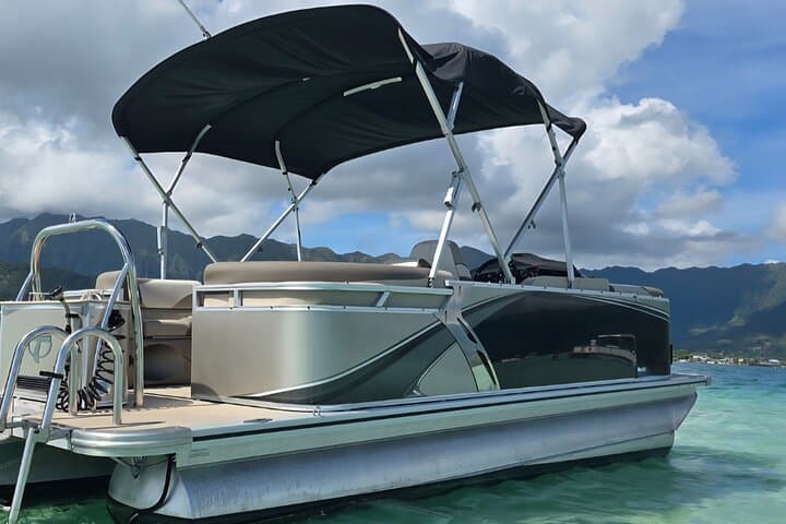 Private Pontoon Boat Rental in Kaneohe Bay — Sandbar Snorkel & Family Cruise photo 2