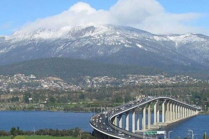 Mount Wellington and Richmond Village: Summit Views and Colonial Charm photo 3