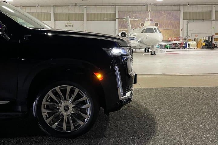 Luxury One-Way Transfer: Boston to New York (Times Square / Penn Station) photo 1