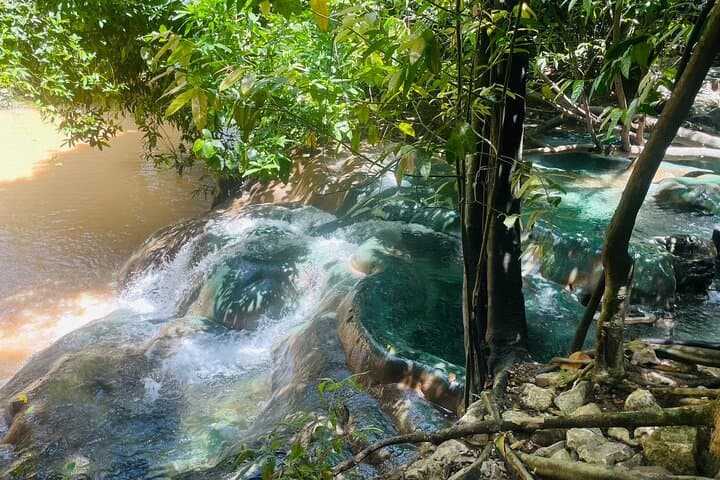 Krabi Jungle Full-Day: Emerald Pool, Hot Springs & Tiger Cave Temple