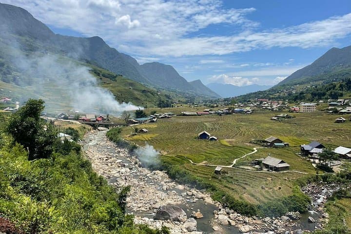 Half-Day Sapa Trek: Muong Hoa Valley, Lao Chai & Ta Van Villages photo 4