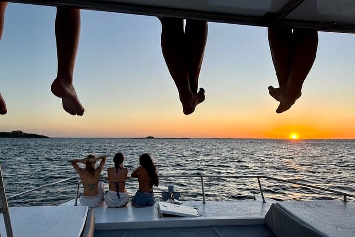 Private Pacific Lounge Catamaran Sunset Cruise in Tamarindo photo 2