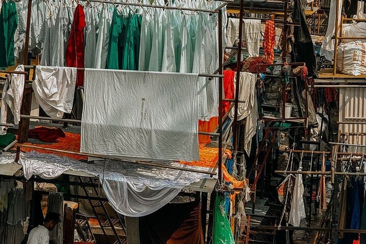Private Full-Day Mumbai Sightseeing Tour: South Mumbai History, Markets & Coastal Views photo 4