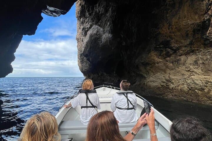Sesimbra Coastal Marine Park Boat Tour — Caves, Wild Beaches & Arrábida Views photo 1
