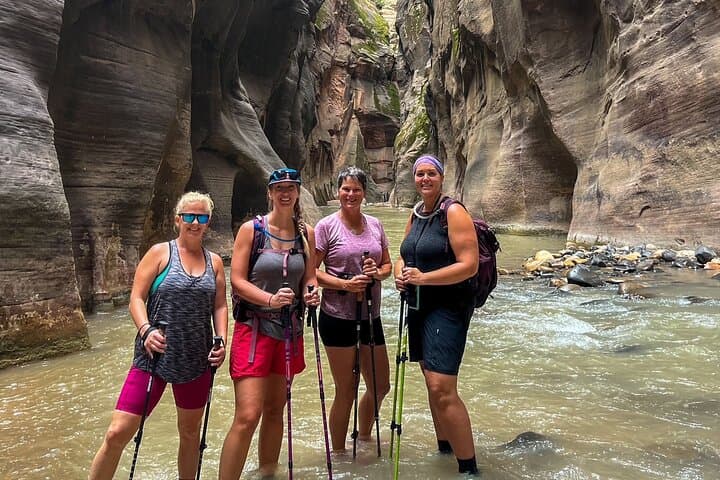 Guided Narrows Hike in Zion National Park — Gear Included photo 5