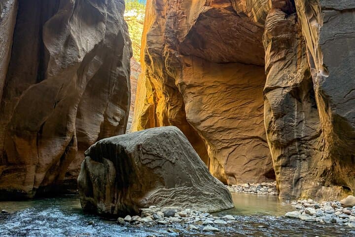 Guided Narrows Hike in Zion National Park — Gear Included photo 4