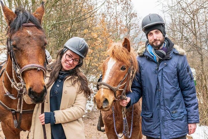 Horseback Riding in Zasele: Ranch Aurora Trails to Bula Peak
