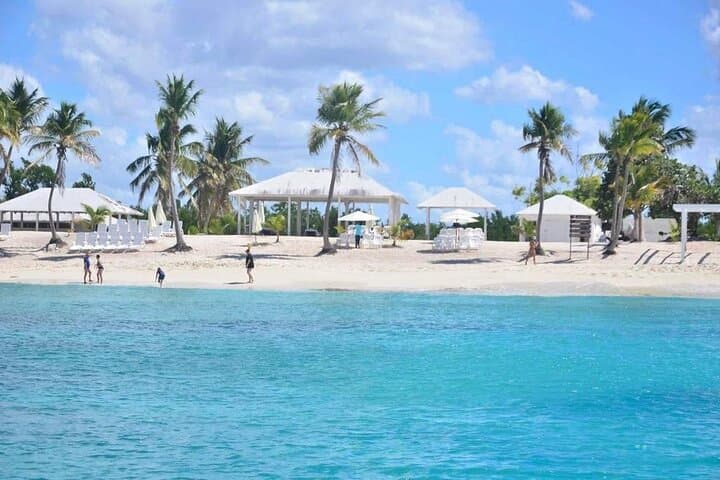 Full-Day Catalina Island Snorkel & Beach Excursion from Punta Cana photo 4