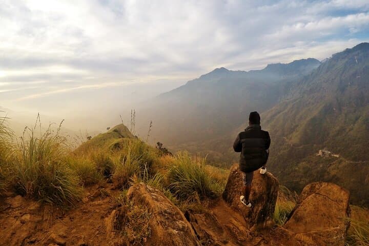 Ella Day Trip from Mirissa: Nine Arch Bridge, Diyaluma Falls & Lipton's Seat photo 2