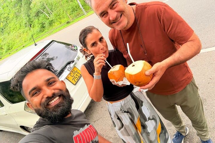 Colombo Airport to Unawatuna Private Taxi Transfer — Direct Drop-Off to Beachfront Hotels photo 6