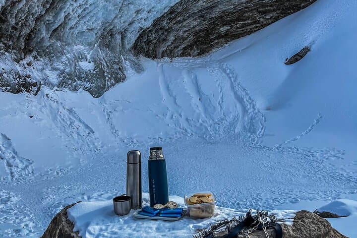 Shymbulak Glacier Hike to Bogdanovich Ice Wall — Day Trip from Almaty photo 3