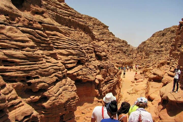 Canyon Salama Jeep Safari, Lunch & Snorkeling from Sharm El-Sheikh