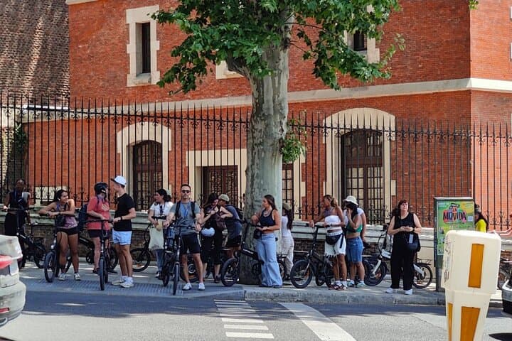 Explore Madrid by E‑Bike: 2.5‑Hour Electric Bike City Tour