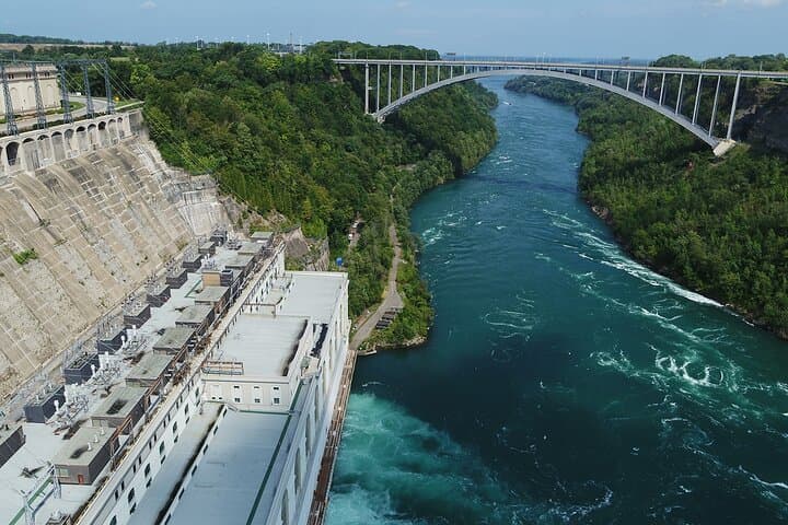 Overnight Niagara Falls Guided Tour from New York City — 2-Day Falls Experience photo 6