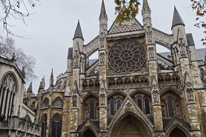 Westminster Abbey and St Margaret's Private Guided Tour photo 3